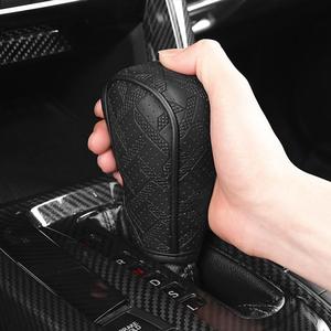 Cubierta para Perilla de Cambio de Marchas, Funda Protectora Antideslizante de Cuero PU para Freno de Mano, Accesorios Decorativos para el Interior del Auto
