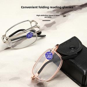 แว่นตาป้องกันแสงสีฟ้า, แฟชั่น, แว่นตาอ่านหนังสือ HD ป้องกันแสงสีฟ้า, พับได้, สำหรับผู้ชายและผู้หญิง, แว่นตาผู้สูงอายุแบบพกพา, การออกแบบที่พับได้, น้ำหนักเบา, เหมาะสำหรับการอ่านหนังสือพิมพ์, เหมาะสำหรับวัยกลางคนและผู้สูงอายุ, มาพร้อมกล่องใส่แว่นตาฟรี
