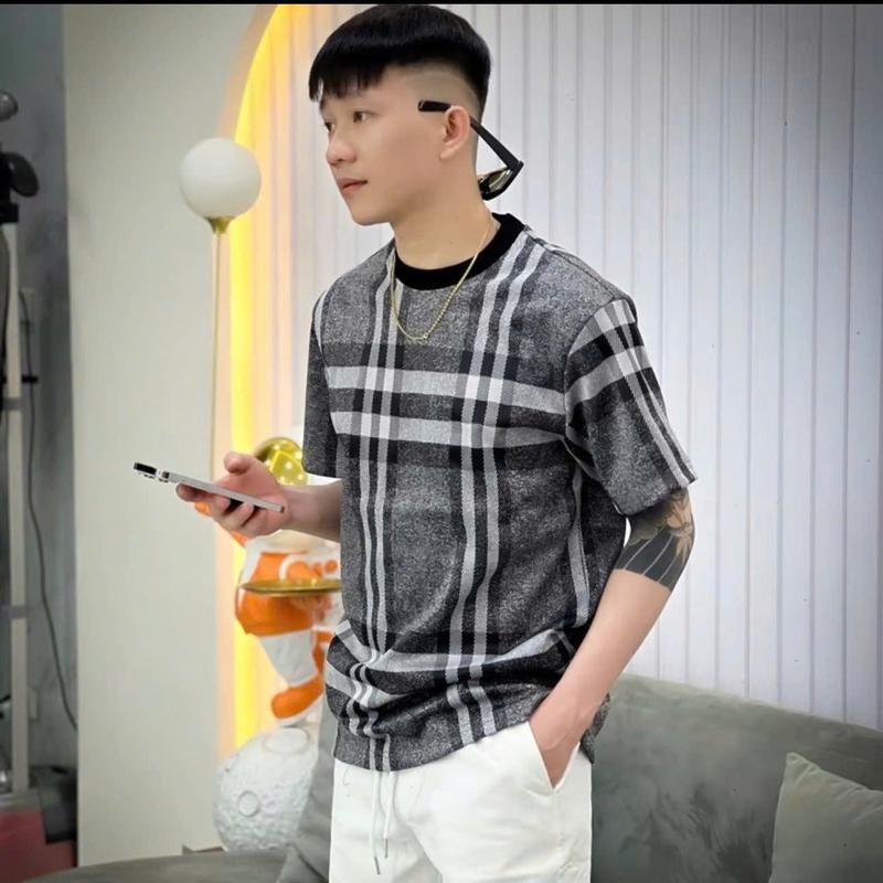Áo Thun Nam Kẻ Sọc Phong Cách Boy Phố Unisex Tay Ngắn Cổ Tròn Chất vải Cotton, Co giãn 4 chiều mặc thoải mái, thấm hút mồ hôi tốt Menswear