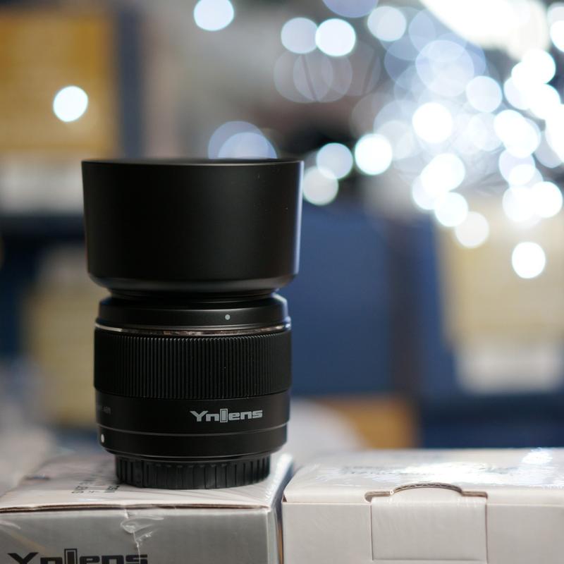 Ống kính Yongnuo 50mm F1.8S Ver ii cho máy ảnh S0ny mirrorless APS-C