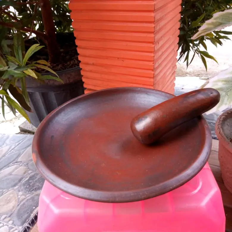 cobek + ulekan tanah liat 24 cm Kitchenware