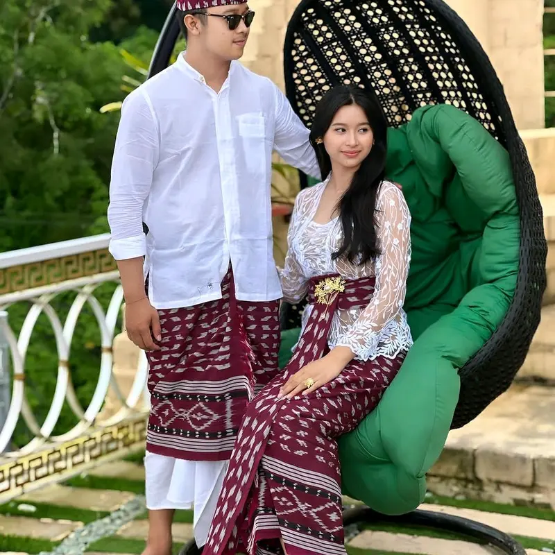 Set Couple Etnik Bali Warna Merah Maroon Viral motif klasik 2