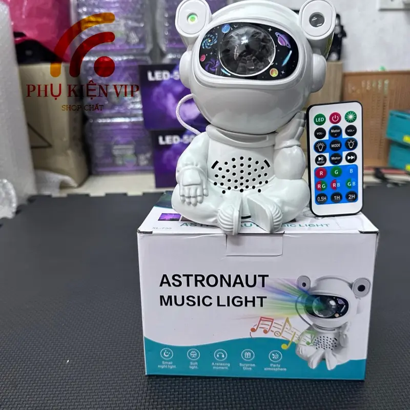 Đèn Phi Hành Gia Ngồi Bản 2025 led 2