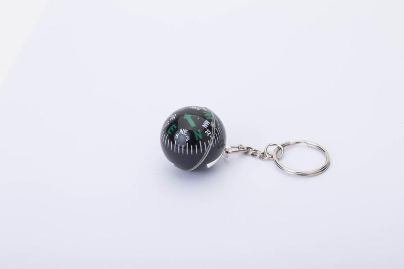 Product Introduction of Size 28mm Type-R Keychain Luggage Accessories Compass Pendant Mountain Climbing Outdoor Climbing Camping Travel Supplies, Car Key Pendant 3