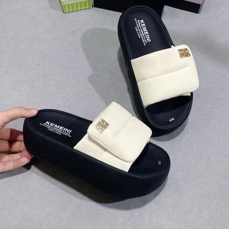 DÉP NỮ THỜI TRANG D09 QUAI DÁN BẢN TO ĐẾ CAO 5CM ÊM NHẸ THOẢI MÁI KHI MANG DéP Đế Bằng