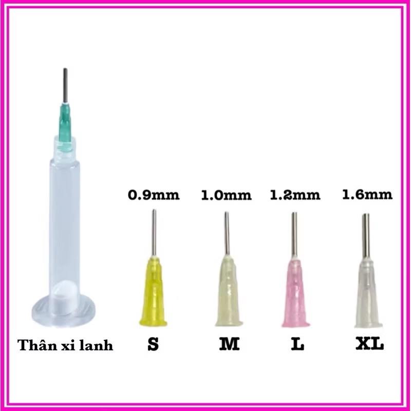 Dụng cụ đục lỗ núm ti bình sữa cho bé