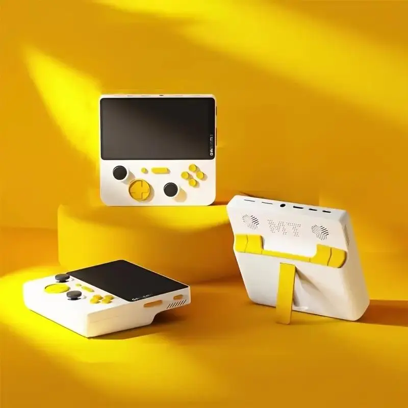 Portable Game Console, USB Rechargeable Handheld Game Console, Retro Game Console, Portable Gaming Console, Ideal Gift for Kids, Protective
