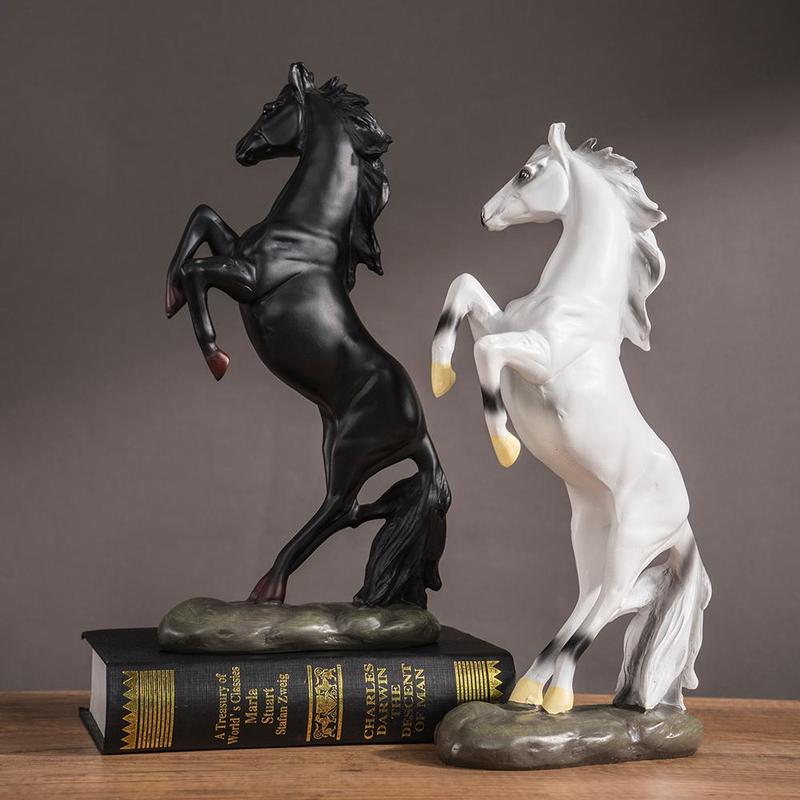 Horse Statue,  1 Count  European Style Resin Horse Ornament, Home Decor for Living Room & Office, Perfect Housewarming Gift 3