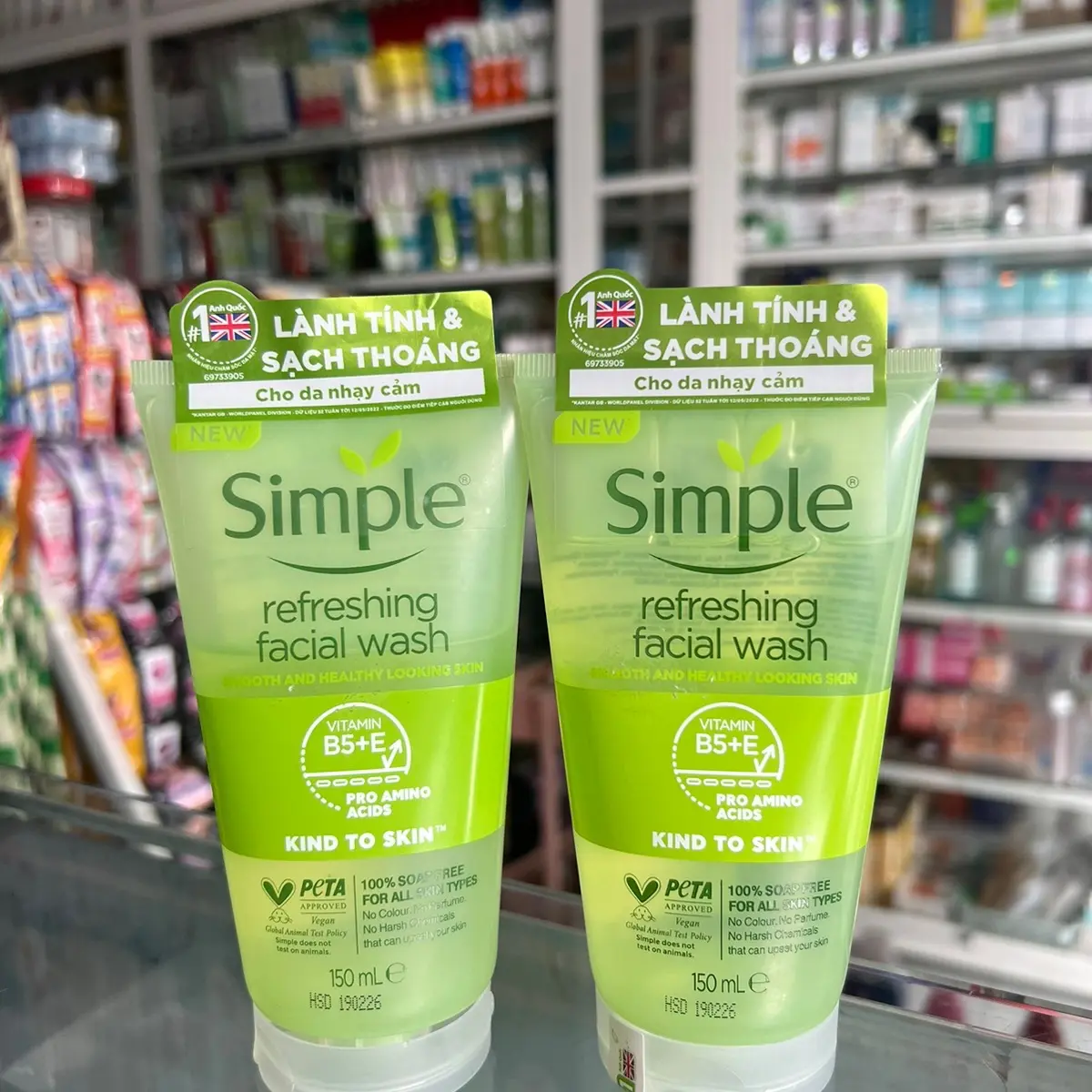 1 ￼Sữa Rửa Mặt Dịu Nhẹ Simple Kind To Skin 150ml Mẫu Mới