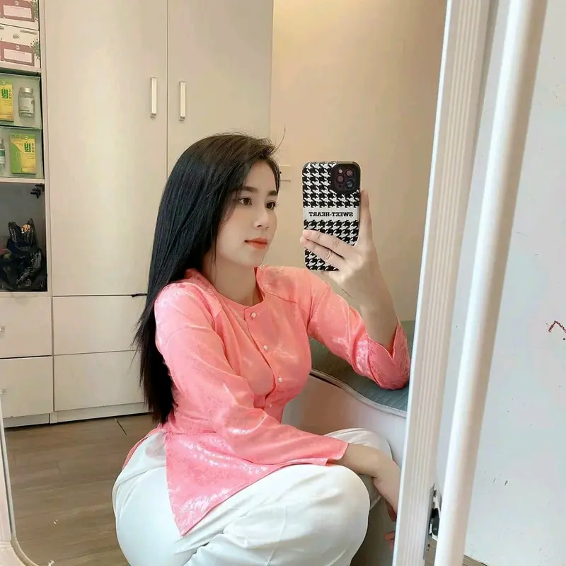 Áo Bà Ba Nữ Mặc Tết, Áo Bà Ba Gấm Chất liệu Gấm Mềm Mại Phom Dáng Đẹp Trẻ Trung Năng Động 2