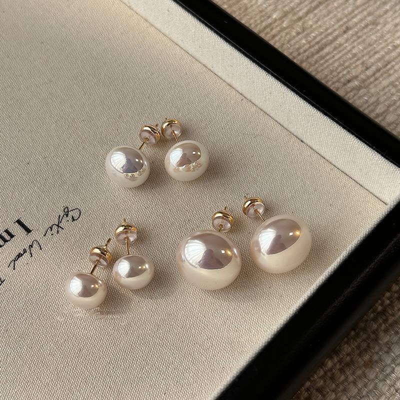 Product Introduction of Bông Tai Đinh tán Hạt Đèn Bột Mì, Nữ, Màu Bạc, Giá Cả Phải Chăng, Sang Trọng Và Thanh Lịch, Hàng Mới Về Năm 2024, Hoa Tai Đặc Biệt 16