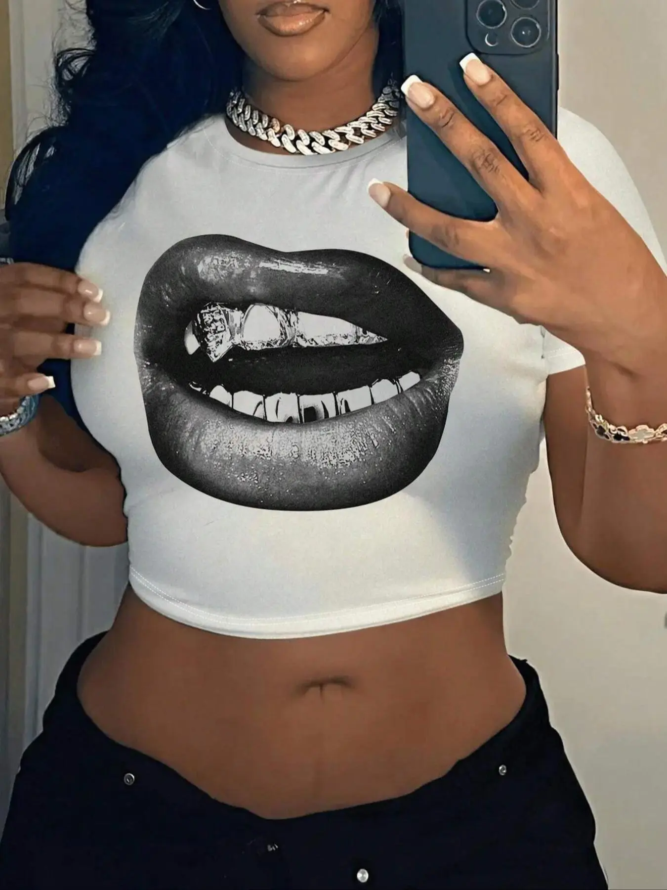 Women's Lip Print Round Neck Crop Tee, Casual Crew Neck Short Sleeve T-Shirt, Ladies Clothes for Daily Outdoor Wear