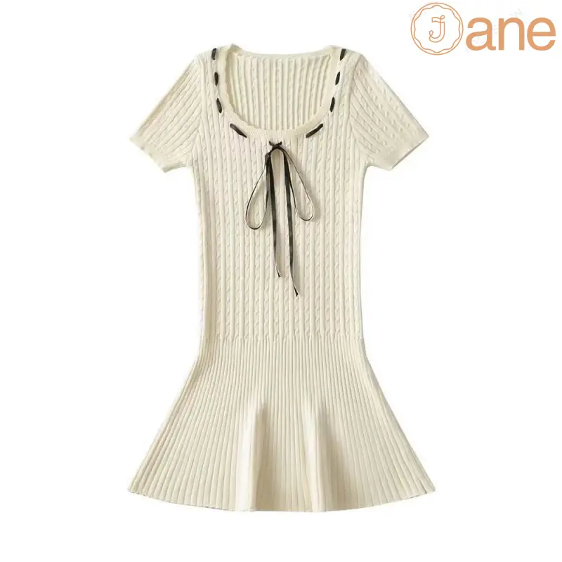 JLYQ* Sweet short sleeved knitted dress for women in summer, with a sexy waist cinching and square neckline, A-line skirt with straps to show off weight, jumpsuit short skirt