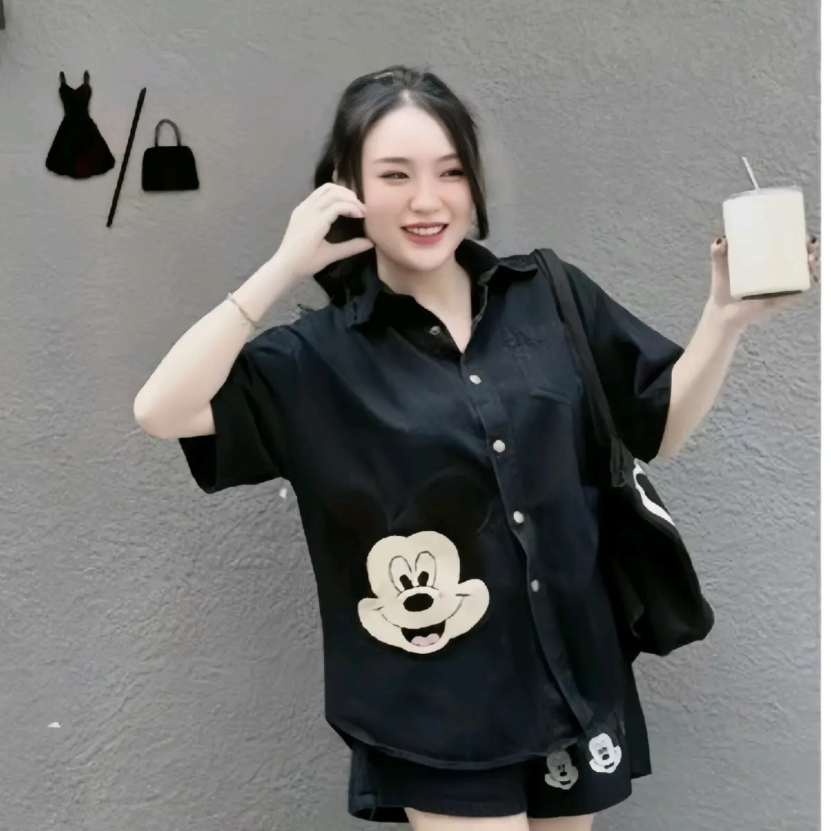 sét jeans bộ micky quần đùi tay ngắn chú ý màu đen trong sản phẩm là màu đen khói Nữ