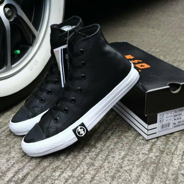 Product Introduction of Sepatu allstar Sneakers Canvas Model Terbaru 2024 Untuk Pria Wanita Warna Hitam sepatu convers Sepatu cowo keren buat gaya Casual Shoes Kerja 1
