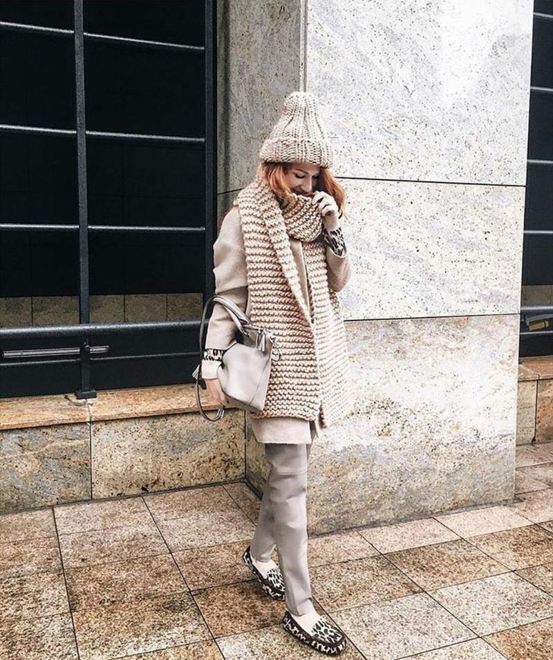 Product Introduction of Winter Knitted Beanies Hat Thick Soft Warm Coarse Large Knitted Solid Hat Female Ice Ski Bonnet Skullies Beanies Hat Cap 11