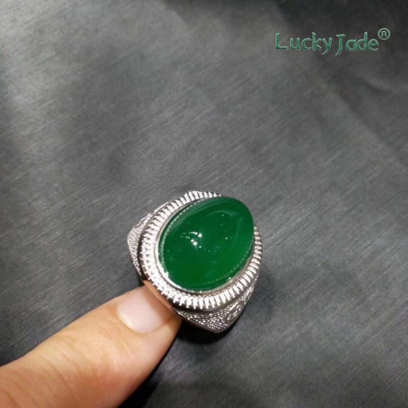 Product Introduction of [Lucky Jade] S925 Silver-Plated Inlaid Green Chalcedony Men's Rings High-End Gift 93