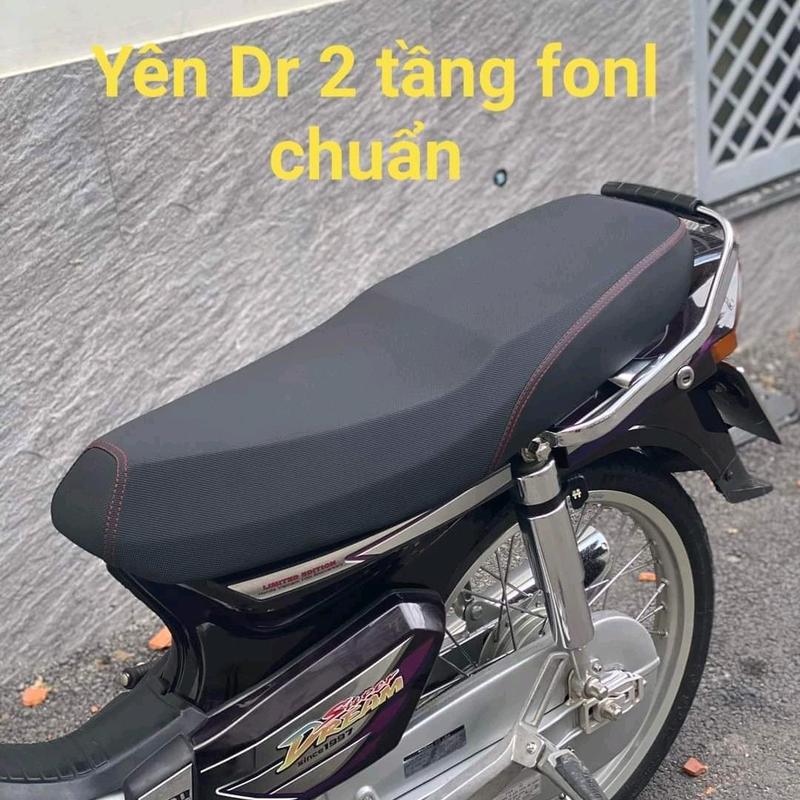 Yên xe Dream 2 tầng góc cạnh mút vàng va nệm Kymdan