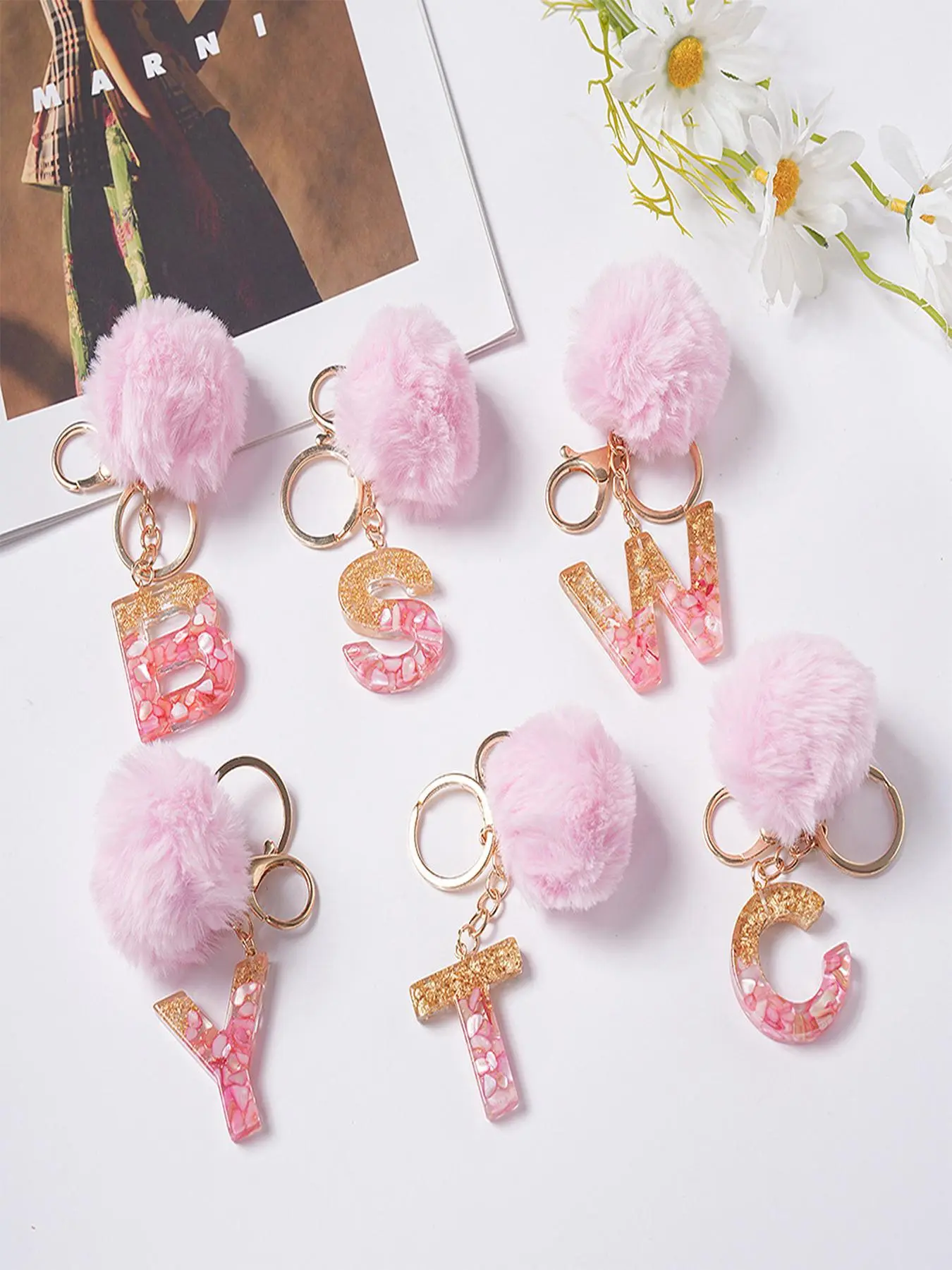 Spring Cute Letter Charm Keychain, Fluffy Pom Pom Decor Keychain for Bag, Backpack, Car Accessory, Kawaii Accessories As Birthday Gift for Friends, Gift for Women