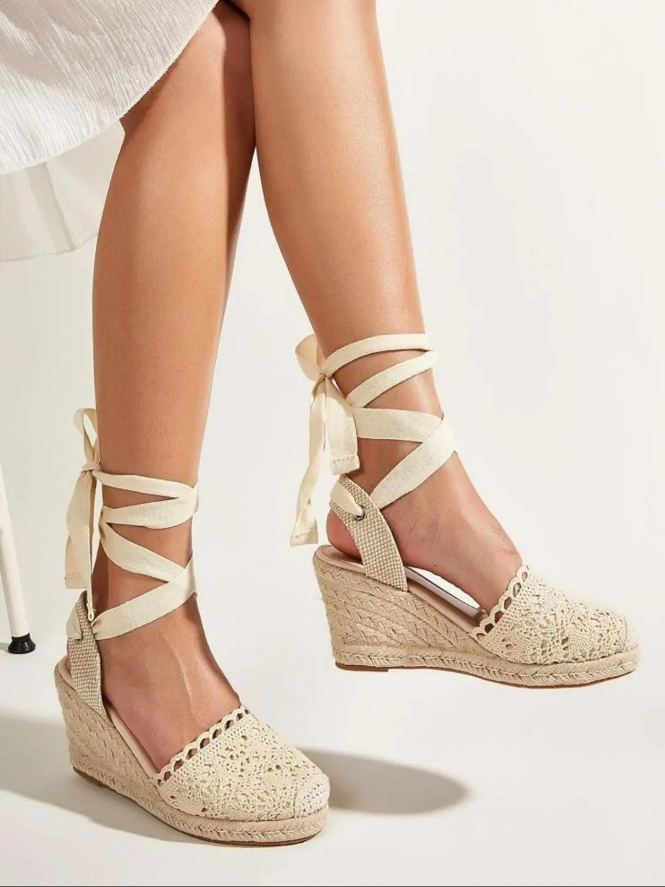 Women's 1 Pair Textured Hollow Out Design Beige Wedges Sandals, Random Tie Leg Design Espadrille Wedge Shoes, Backless Fabric Strappy Court Wedges