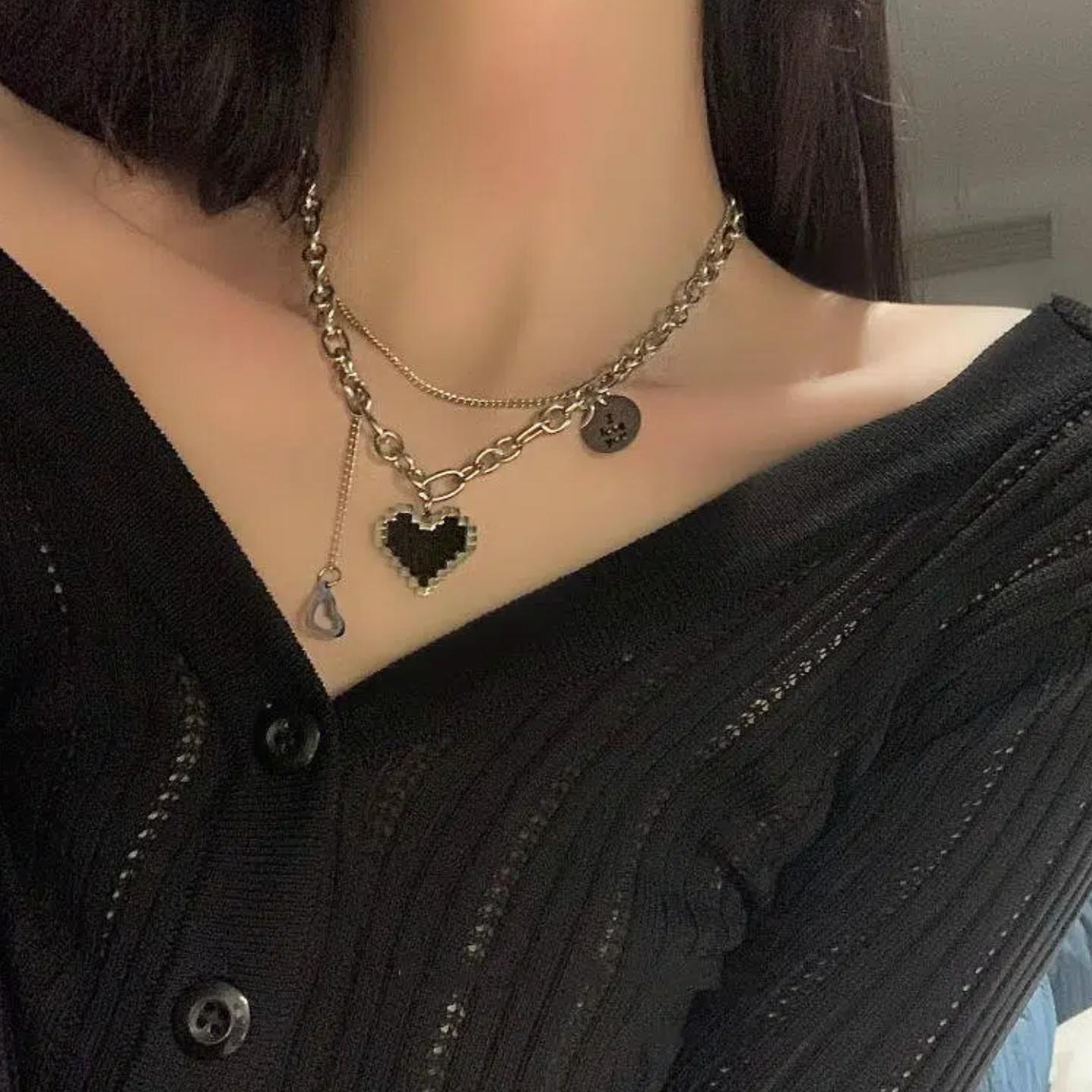 Kalung Titanium Pria Anti Karat Retro Liontin Cinta Kalung Titanium Wanita Y2K Korea Hip Hop Multi-layer Fashion Aksesoris kalung  love  titanium kalung  y2k  girl