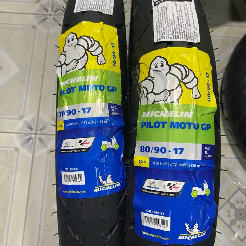 Vỏ lốp xe máy michelin pilot moto gp 60 70 80 90 100 120 14 17 không ruột dành cho xe số , côn tay , tay ga , côn tự động xuất xứ thái Lan Phụ Kiện Cao Su michel in ruột  xe bánh  michelin 1