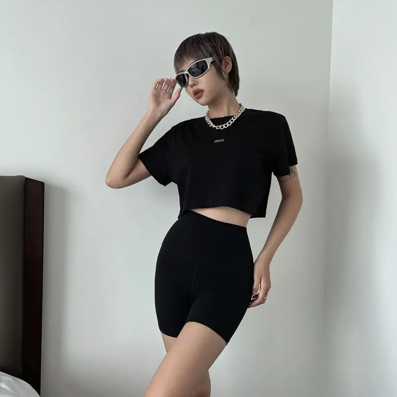Áo thun croptop nữ Ryactive Comfy Croptop Màu đen 6