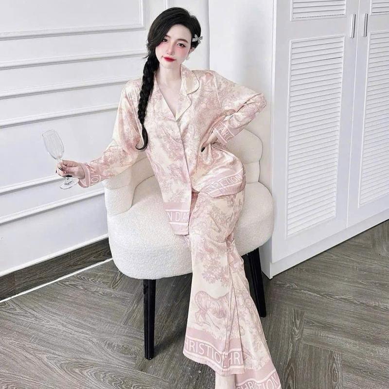 (42-60kg)bộ đồ ngủ pijama LỤA MỊN TƠ TẰM rừng hồng  mềm mịn mát 1