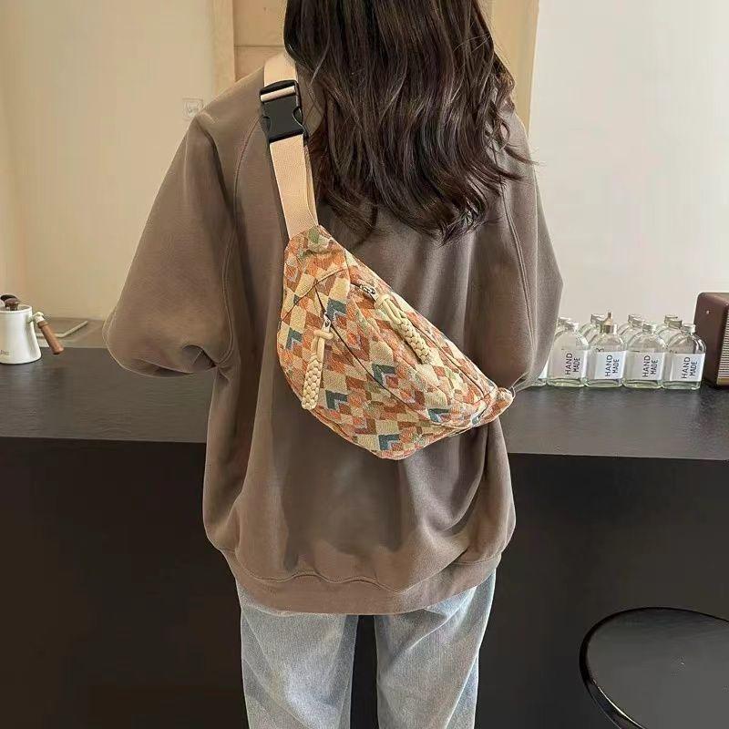 Túi Đeo Ngực, Phong Cách Dân Tộc Cổ Điển Đi Bộ Và Chạy Bộ, Thích Hợp Cho Nữ, Hàng Mới Về 2024, Độc Đáo Cao Cấp Túi Đeo Chéo Đựng Điện Thoại Di Động Túi Đeo Hông Bag 2