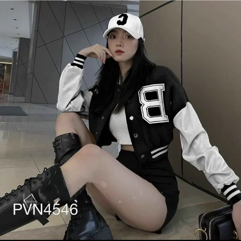 Jaket Baseball Varsity CROP Big Size ( S - 6XL ) LOGO B BEYOND Korean Style Boy Girl Jaket Croptop Bomber FLeece Mix Kombinasi 2 Warna Two Tone Street Style Cropped Slim-fitting Panjang Printing Sablon High Oversize Sweater Keren Biru Nyaman Variasi 3