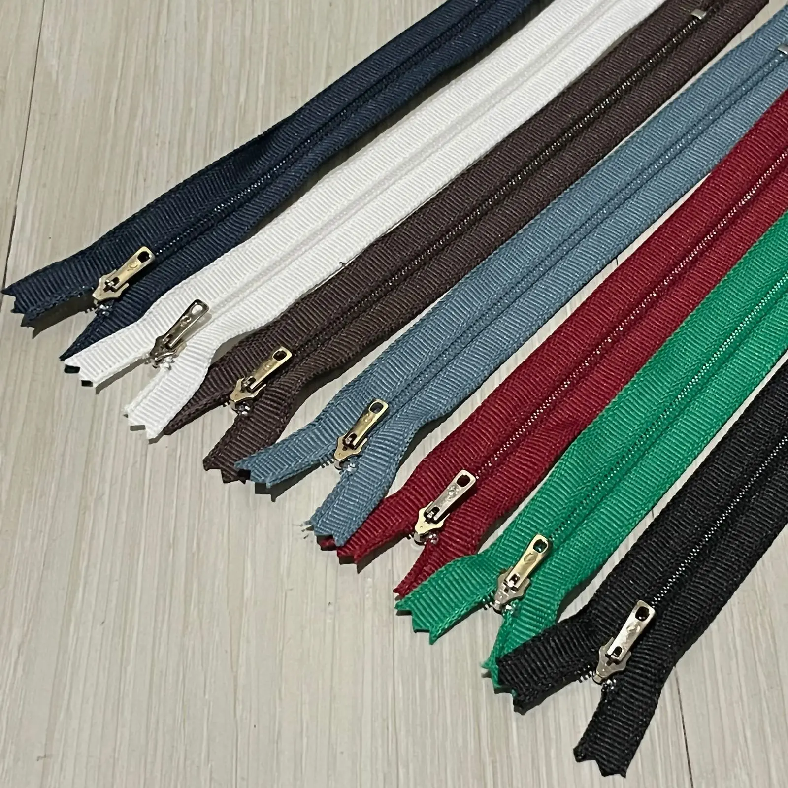 [Per Lusin] Resleting YKK Nusantara/ Zipper Celana,rok dll uk 12cm, 15cm, 17cm
