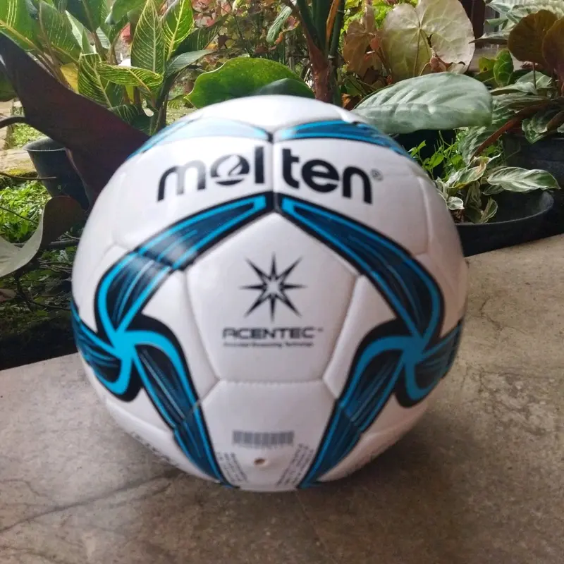 Bola bola Sepak Molten Size 5 Gratis Pentil & Jaring 3