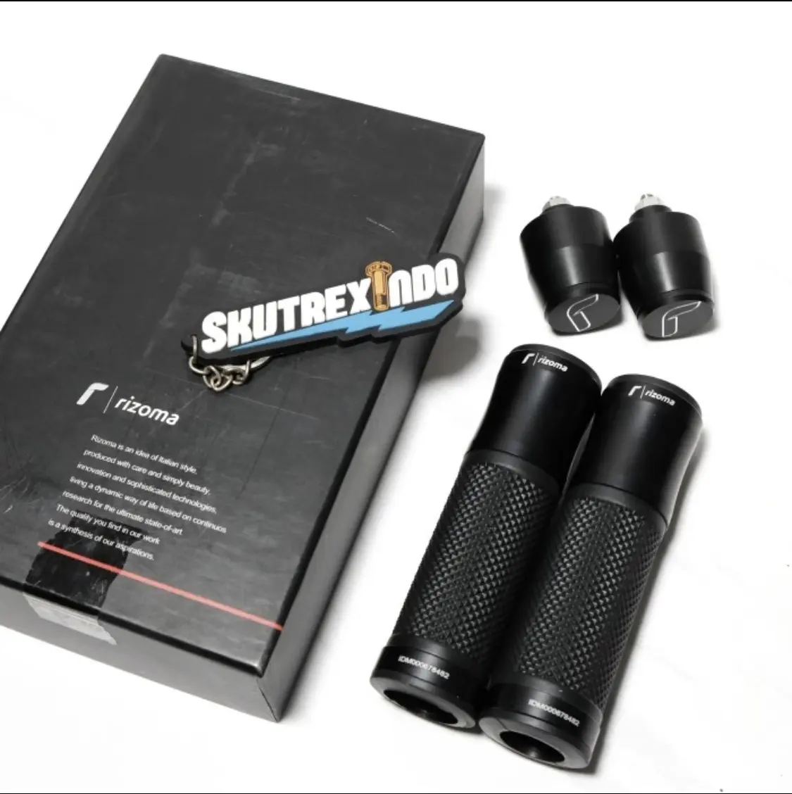 Handgrip Bar End Rizoma Black Glossy Model Zelioni Vespa Sprint Prima LX S
