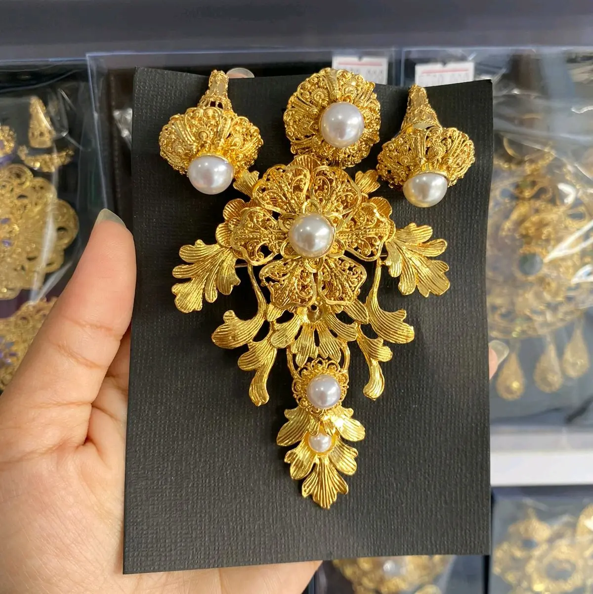 set bros mutiara