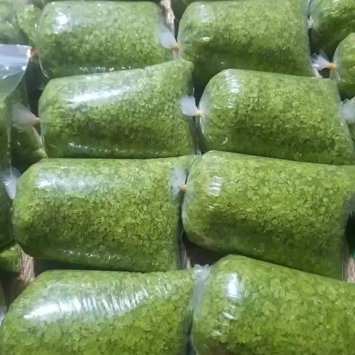 Cốm xanh Tây Bắc được làm thủ công 0
