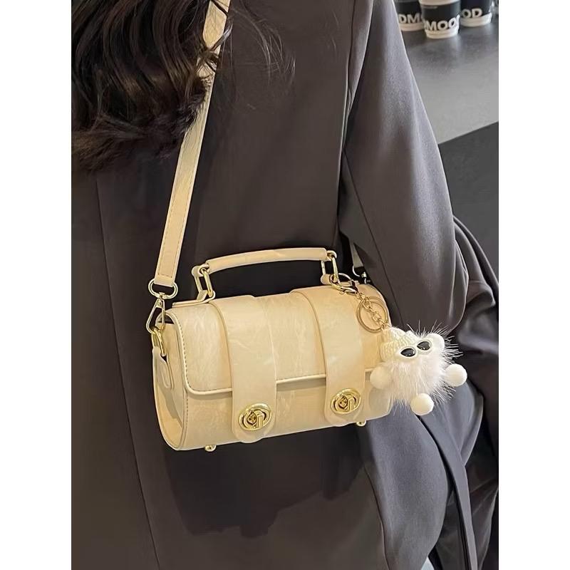 ￼Túi Xách Nữ Cầm Tay Đeo Chéo 2 Dải Da Nhung Kèm Móc Treo Gấu Xinh Xắn Bag Kem 2