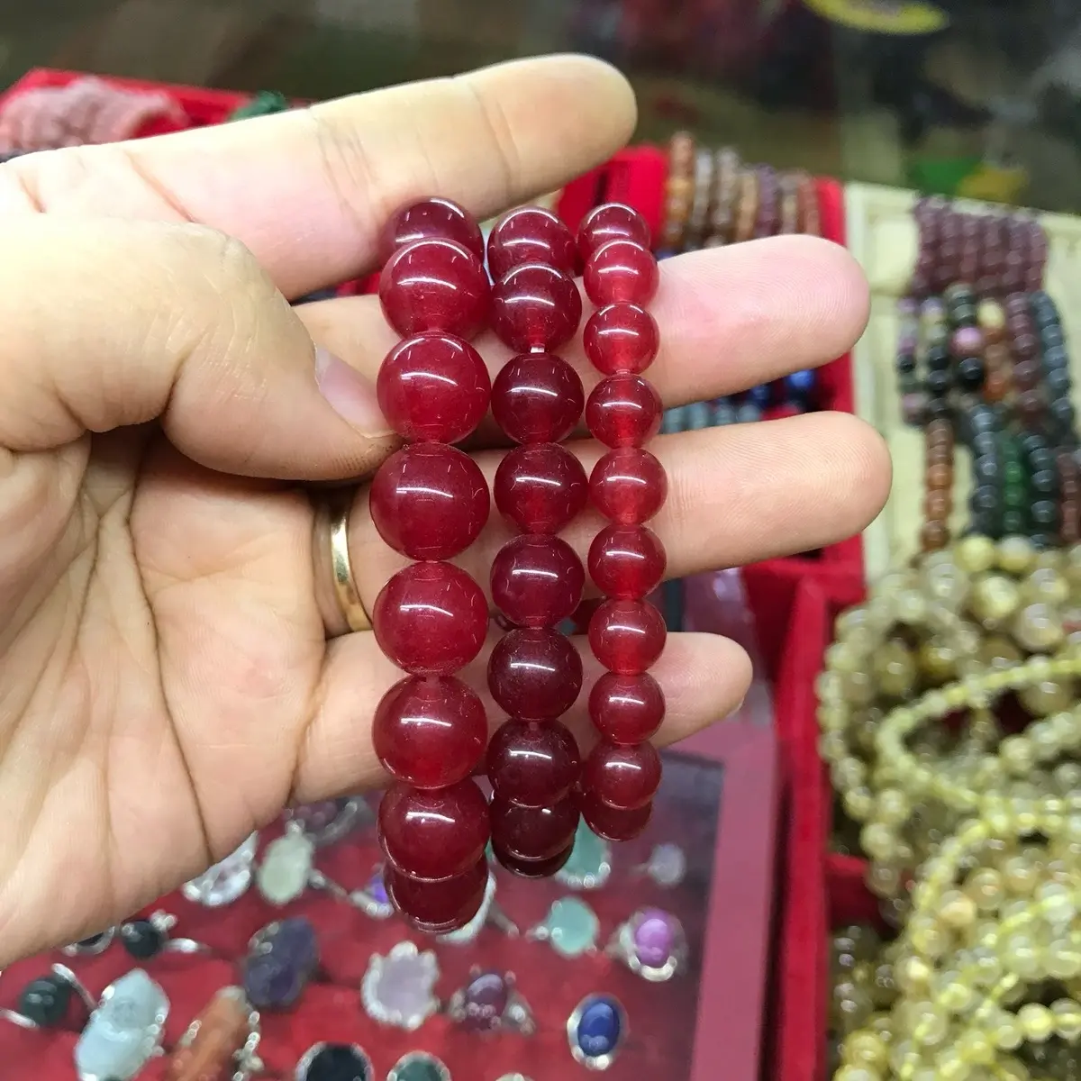 Vòng tay đá mã não đỏ mệnh Hoả Thổ