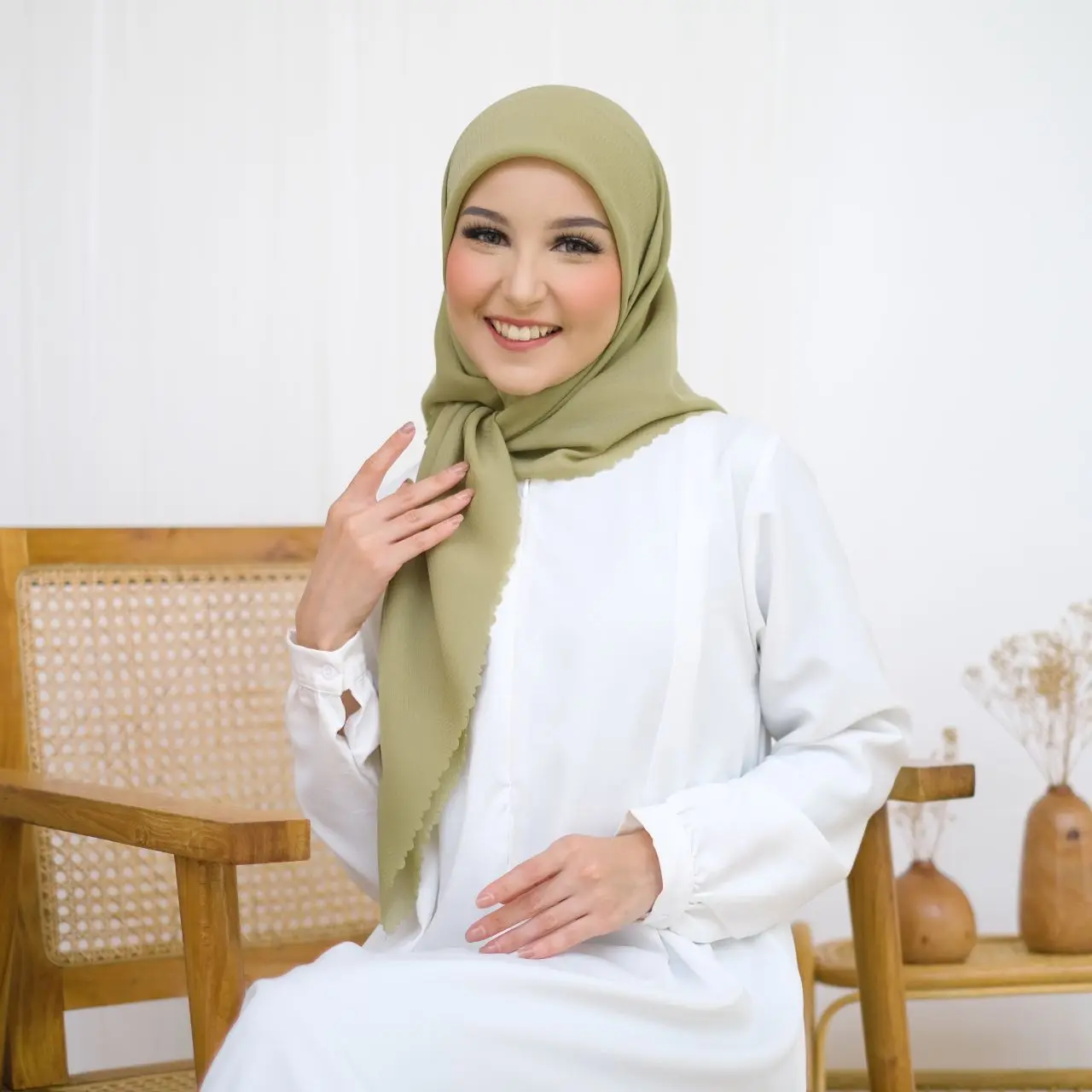 Venus cotton square hijab cantik elegan