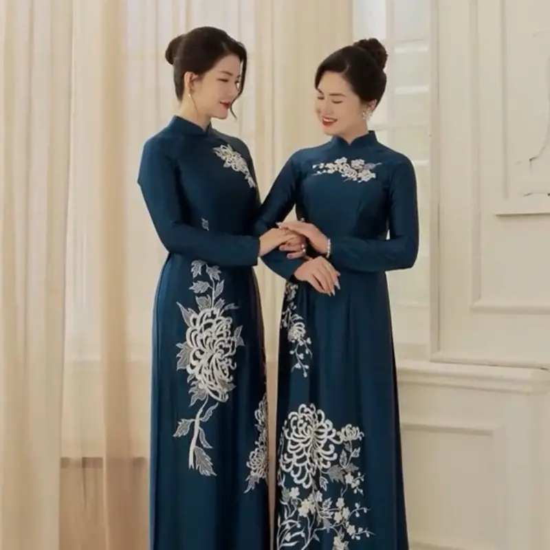 Áo dài mẹ thêu hoa, MAY- QUEEN