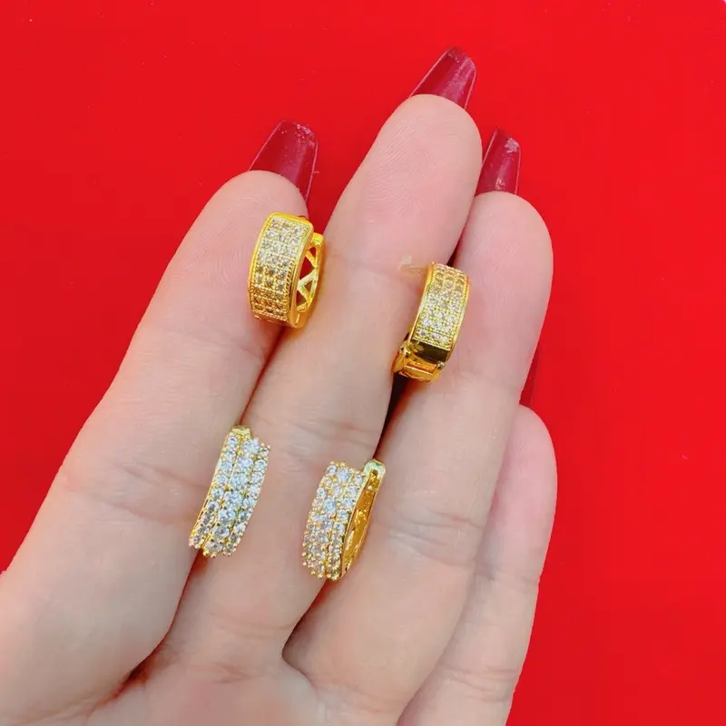 Hoa tai bản đính đá và hoa tai đá tròn mới( Women Voi ) 4