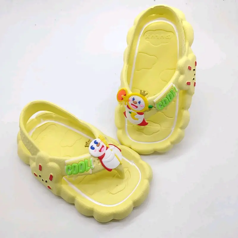 Paket Hemat 59 rb Sandal Bayi Fashion Anak Laki-laki dan Perempuan Karet Campur 3 Bulan-8 Tahun Pas di  Kaki 1