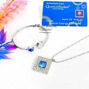 1 SET Kalung Sehat Quantum Pendant Titanium Pria & Wanita Motif Persegi PermataBisa Bayar Di Tempat Gelang Liontin Perhiasan