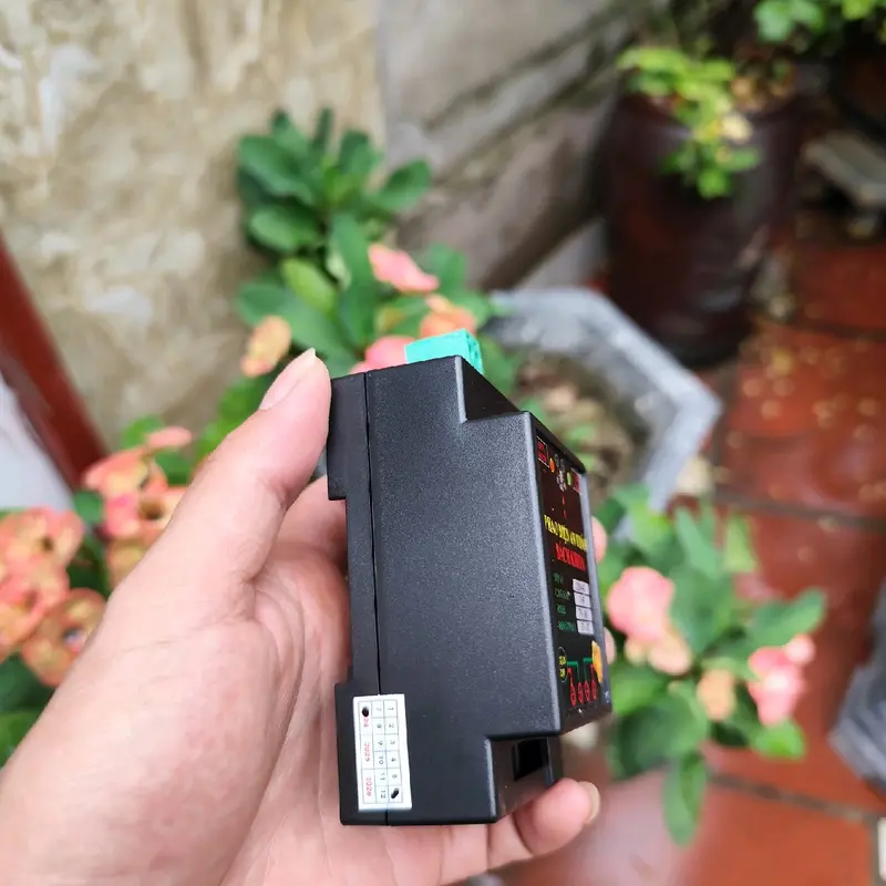 Rơle chuyển nguồn 12v cho phao điện lên bồn nước công xuất 3hp 6