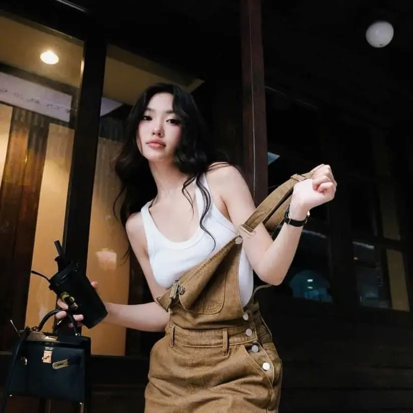 Set yếm nâu kèm áo  Size : S M