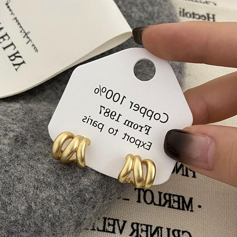 Product Introduction of Earrings Light Luxury High-Grade Earrings Temperament 0123 7
