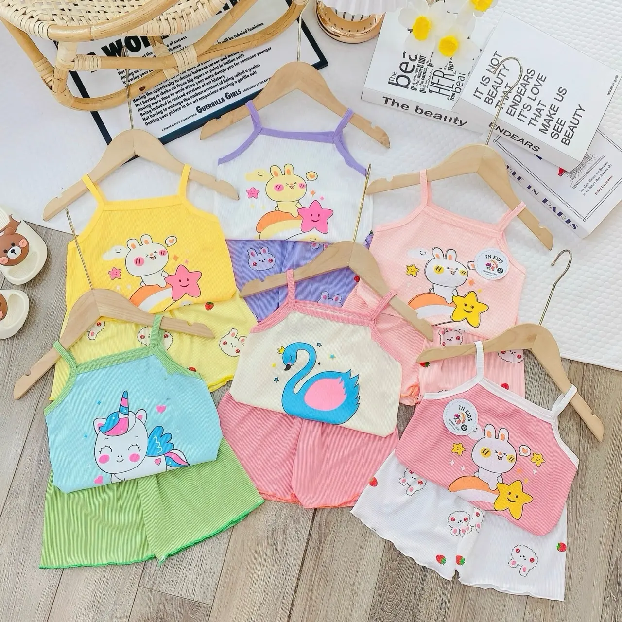 [COMBO 5 TẶNG 1] Hai Dây Chất Tăm Lạnh Quần Bèo In Hình Cho Bé Gái Từ 6kg-18kg vải mềm mịn thoáng mát mặc vào mùa hè (gồm đầy đủ áo và quần) Jean vay sosinh đồ bộ bộ