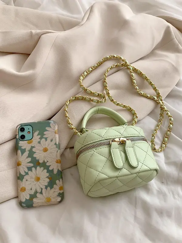 Fashion Quilted Embroidered Handbag, Plain PU Leather Zipper Crossbody Bag with Chain Strap, Bucket Bag for Work Travel 6