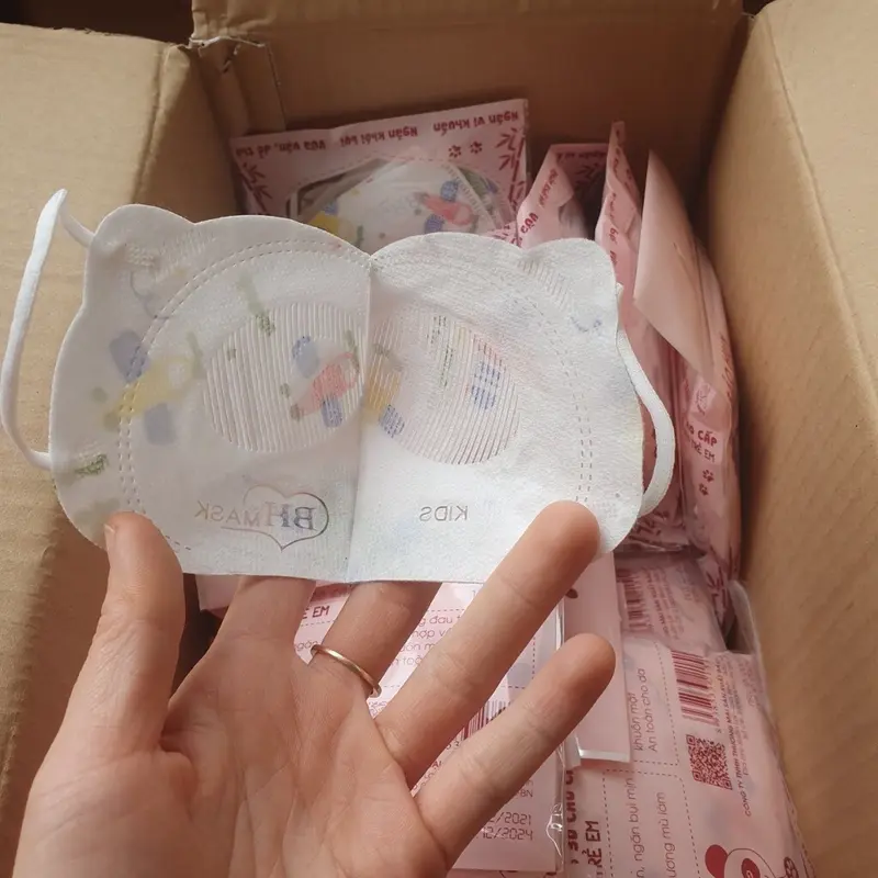 10 gói (100c) Khẩu Trang 3D gấu bé 2-6T 3