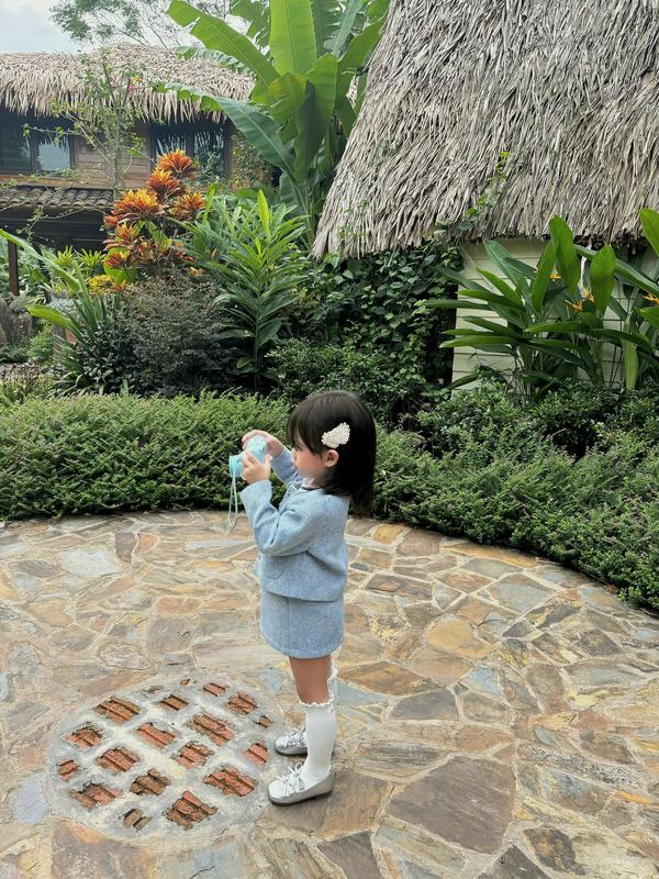   474  Set dạ tweed đính nơ nổi siêu xinh cho bé 