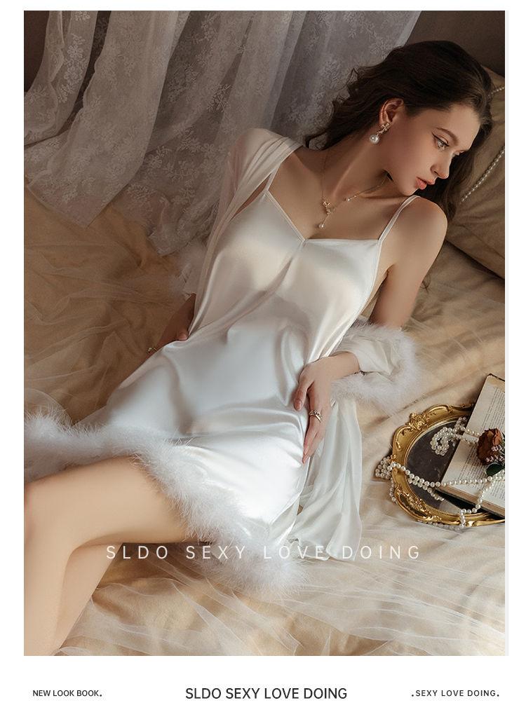 Product Introduction of High Quality in Stock-Limited Offer Sldo Flagship Store French Advanced Sense Long Sleeve Nightgown White Feather Princess Loose Sexy Morning Gowns-TK Hot Sale Quality Certification Womenswear Loungewear Original Nightwear 23